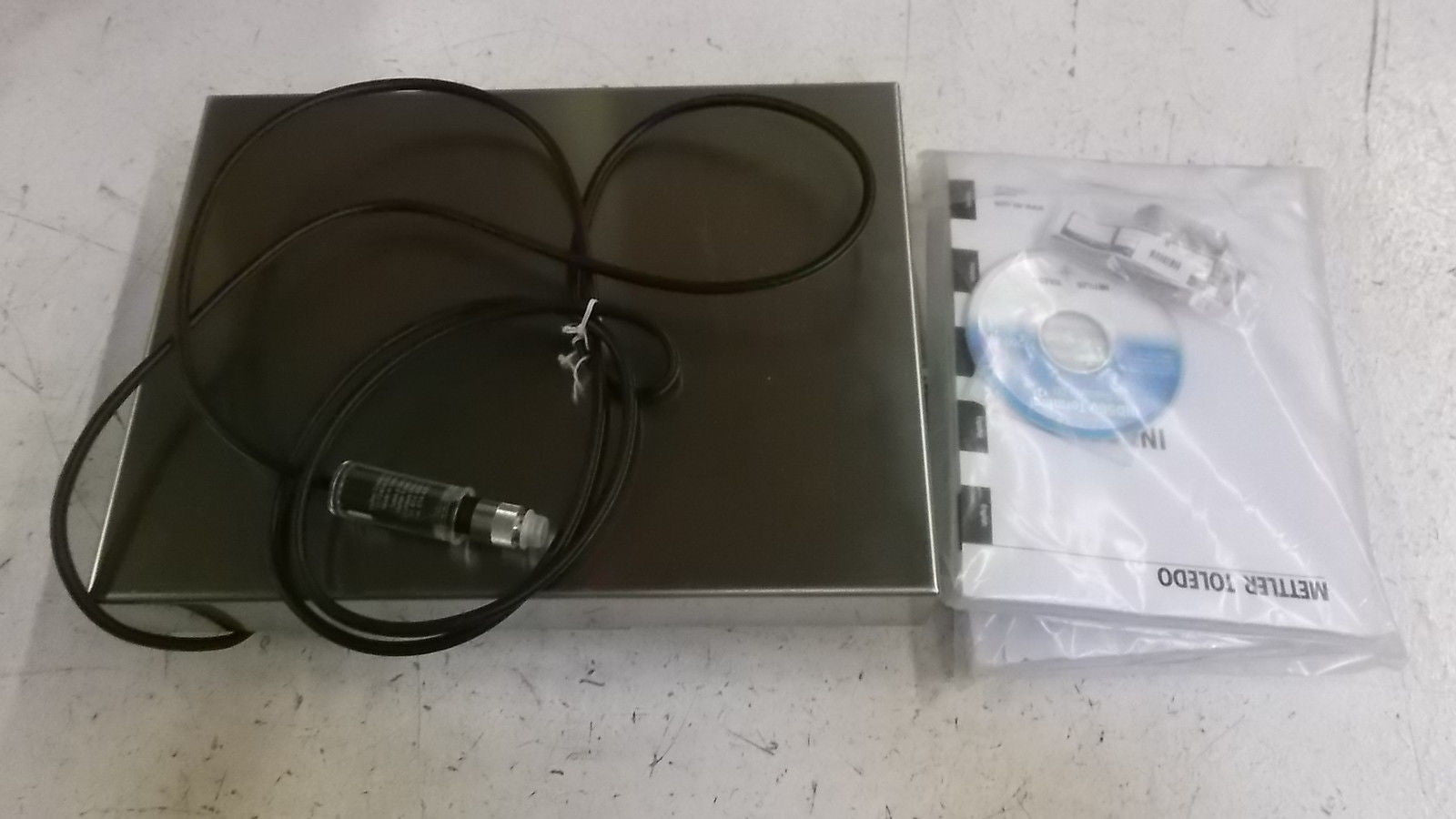 METTLER TOLEDO PBA430-BB60-IDNET SCALE (AS PICTURED) *NEW IN BOX*