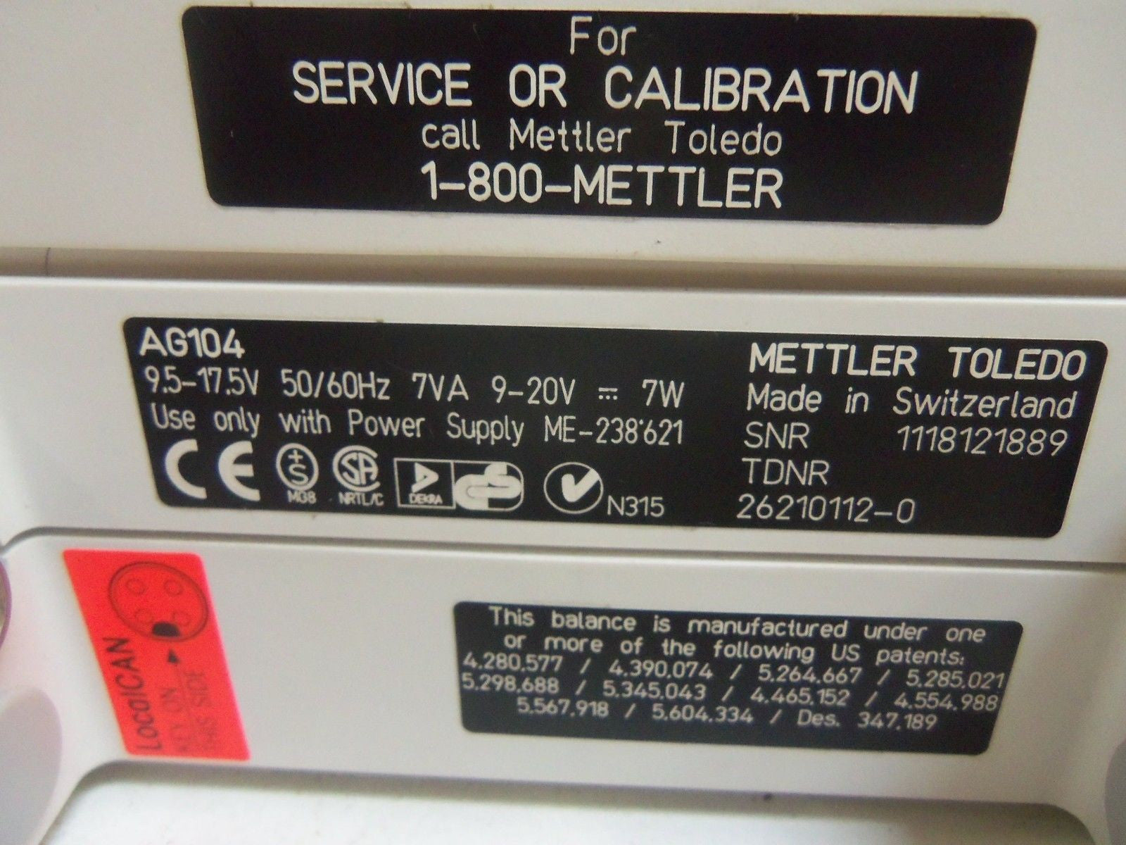 METTLER TOLEDO AG104 PRECISION BALANCE WITH DRAFT SHIELD *USED*
