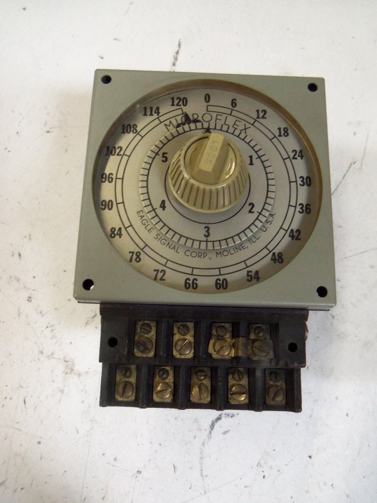 EAGLE SIGNAL MICROFLEX HA12A6 TIMER *USED*