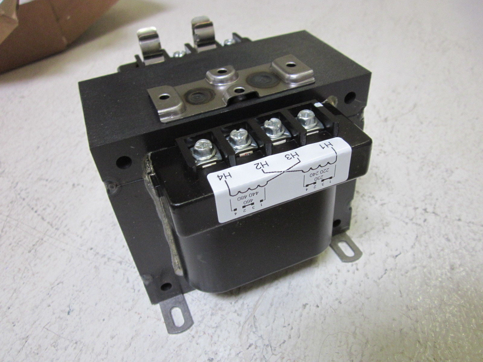 MICRON B300BTZ13JKF SER.2 300VA TRANSFORMER *NEW IN BOX*