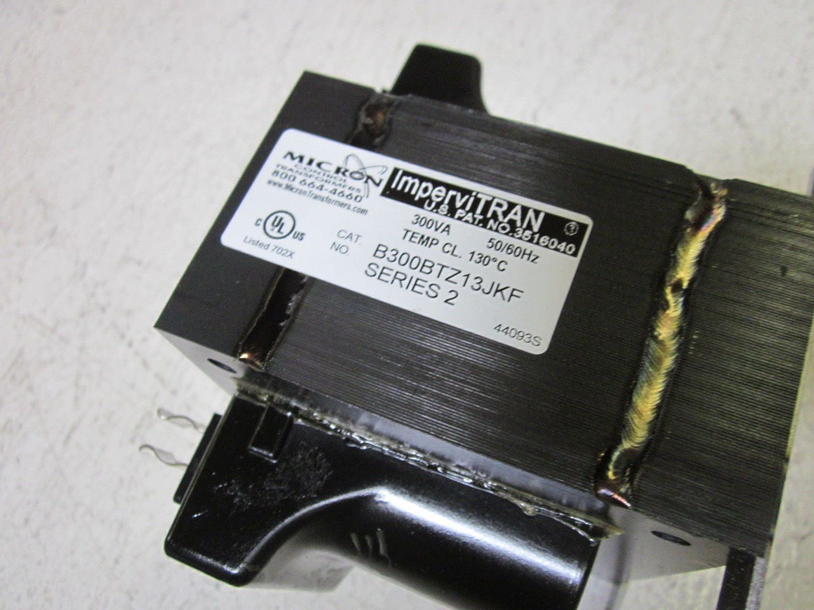 MICRON B300BTZ13JKF SER.2 300VA TRANSFORMER *NEW IN BOX*