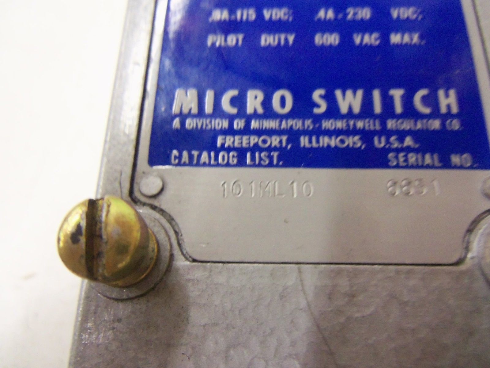 MICROSWITCH 101ML10 *USED*
