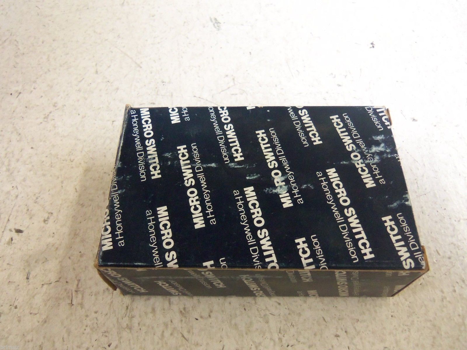 MICROSWITCH 18PA1 LIMIT SWITCH BODY (GREY) * NEW IN BOX *