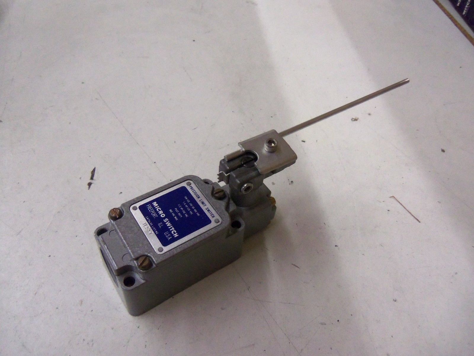 MICROSWITCH 1LS47 *NEW IN BOX*