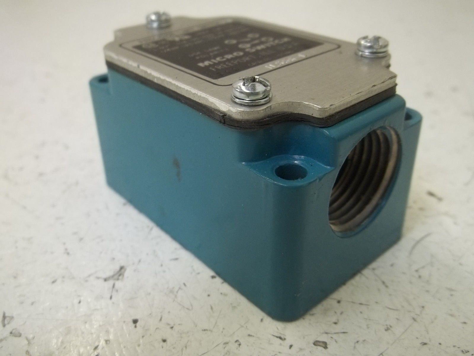 MICRO SWITCH 1LS56-L LIMIT SWITCH (AS PICTURED) *NEW NO BOX*