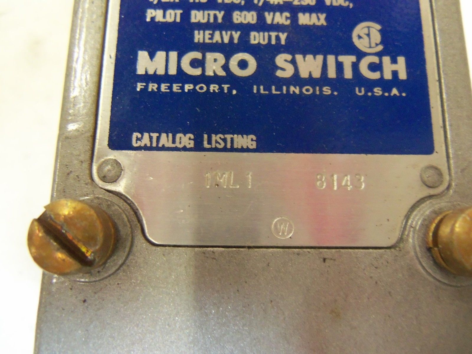 MICRO SWITCH 1ML1-8143 *USED*
