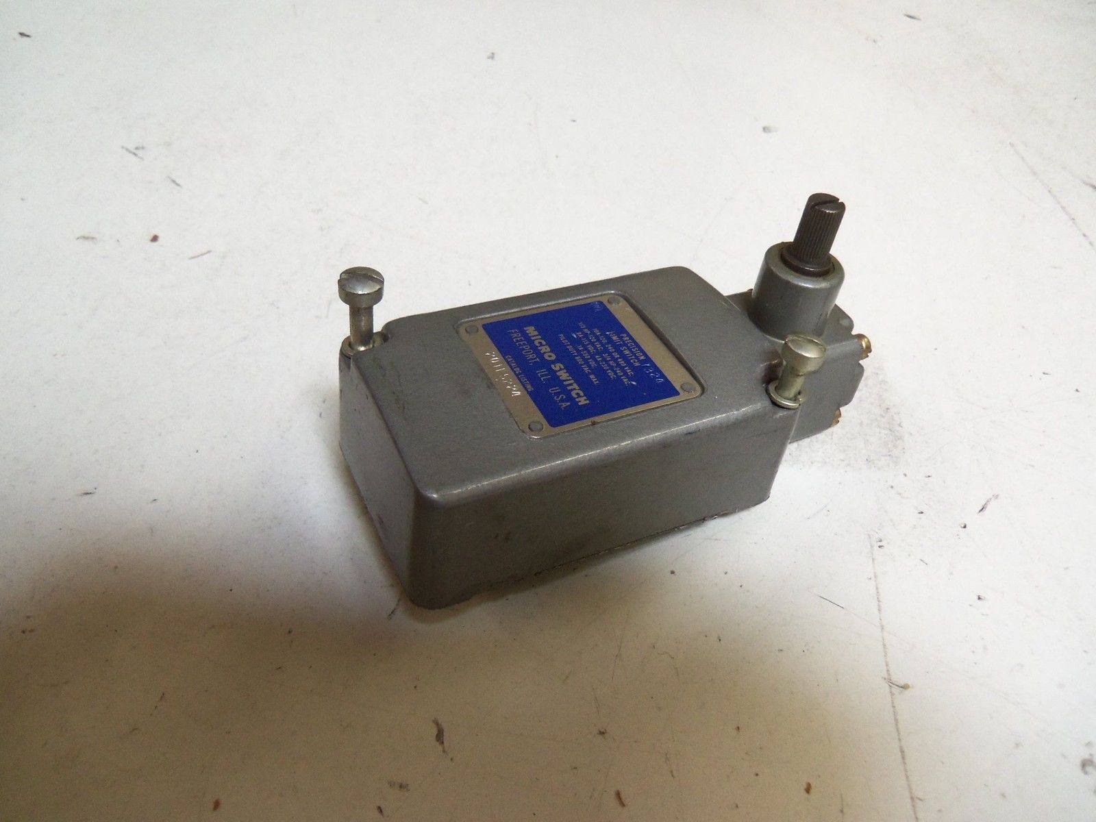 MICROSWITCH 201LS224 *USED*