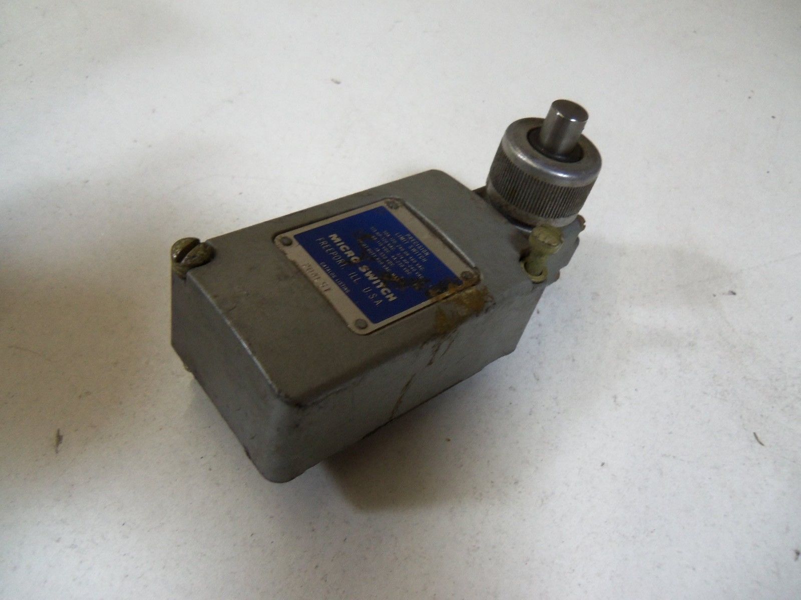 MICROSWITCH 204LS1 *USED*