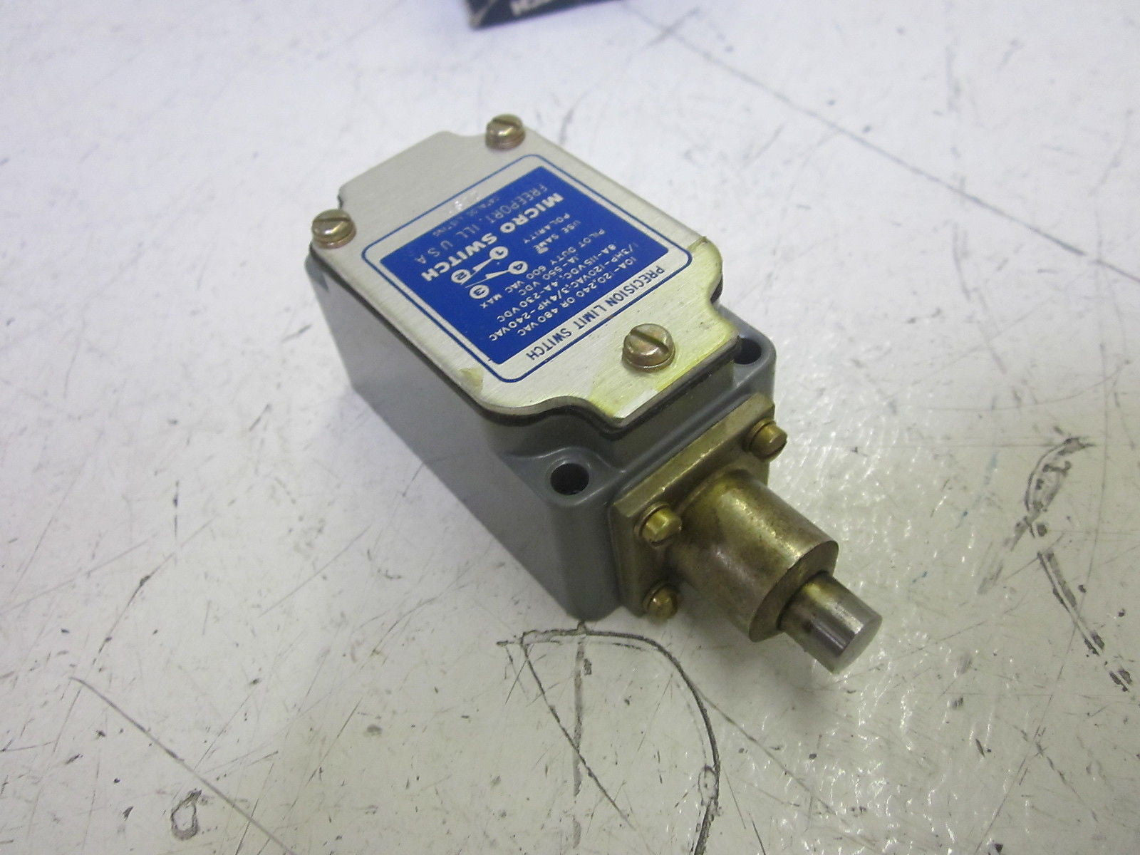 MICRO SWITCH 2LS1 LIMIT SWITCH (BLUE BOX) *NEW IN BOX*