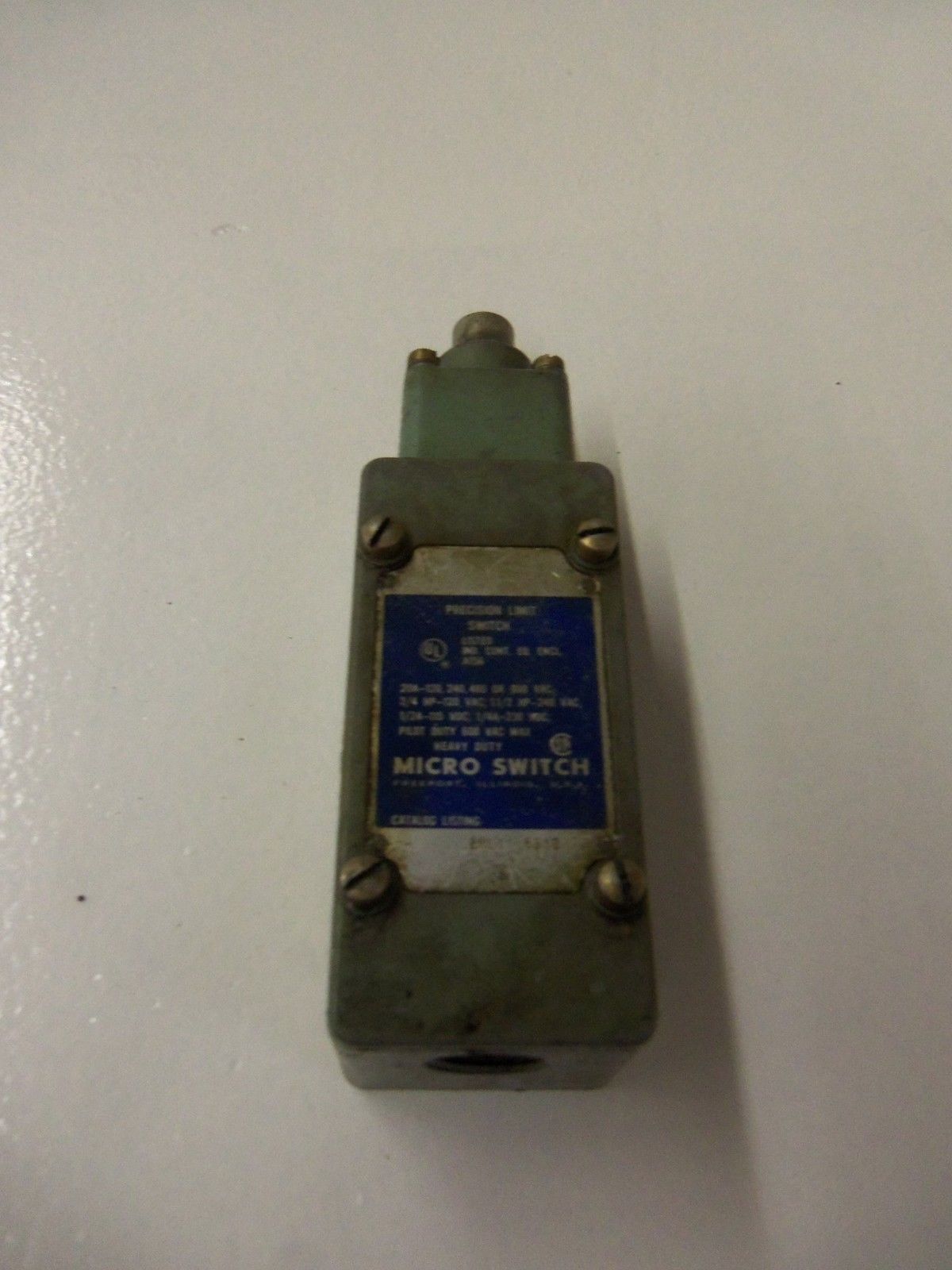 MICROSWITCH 2ML1 PRECISION LIMIT SWITCH (GREY) *USED*