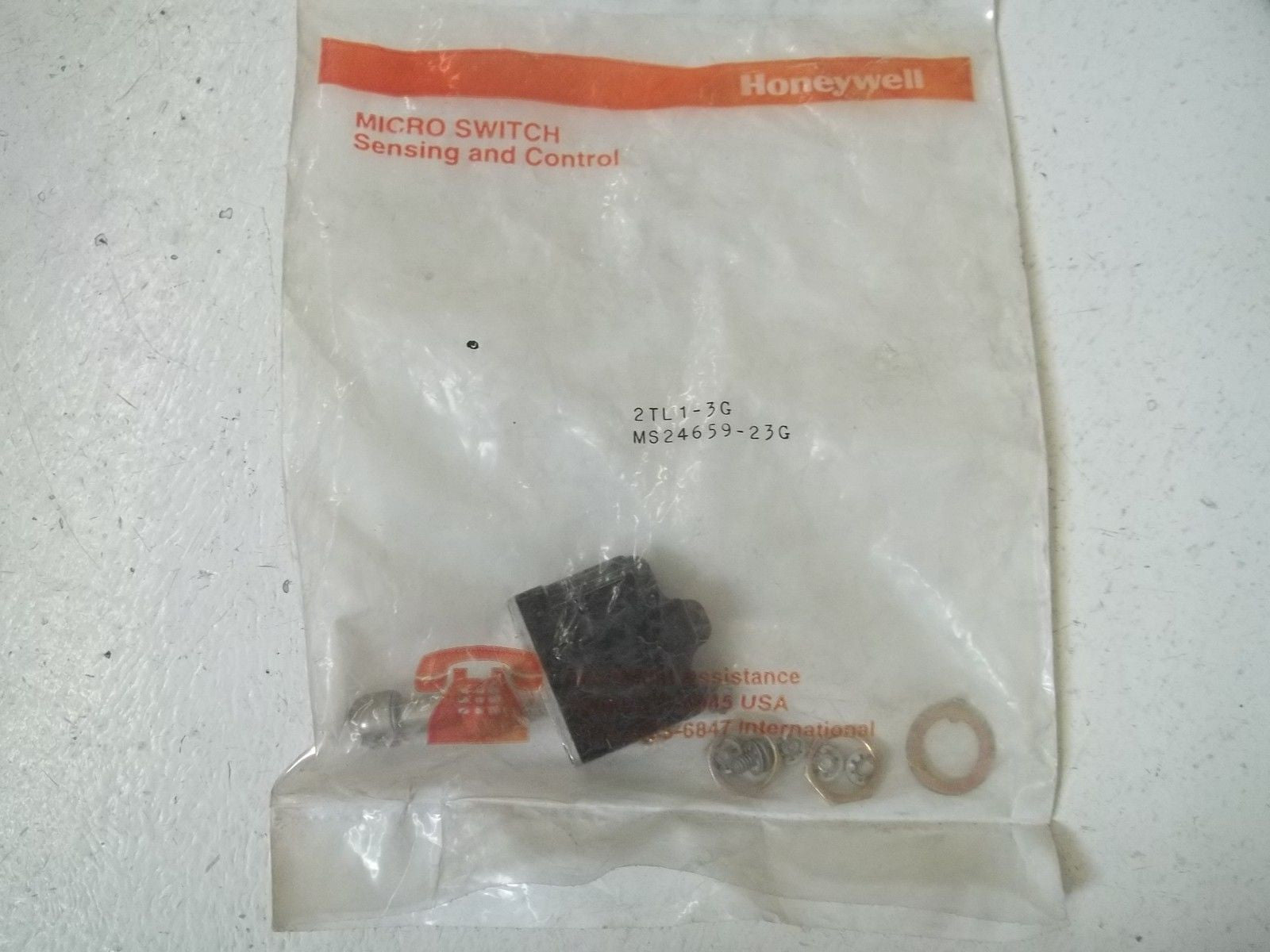 MICROSWITCH 2TL1-3G SWITCH, TOGGLE WITH HARDWARE *NEW IN A FACTORY BAG*