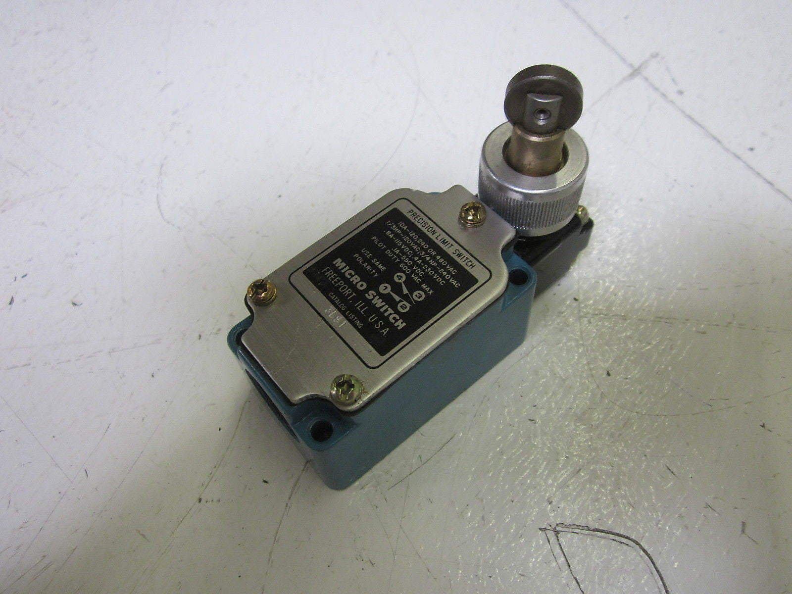 MICROSWITCH 3LS1 (BLUE) LIMIT SWITCH *USED*