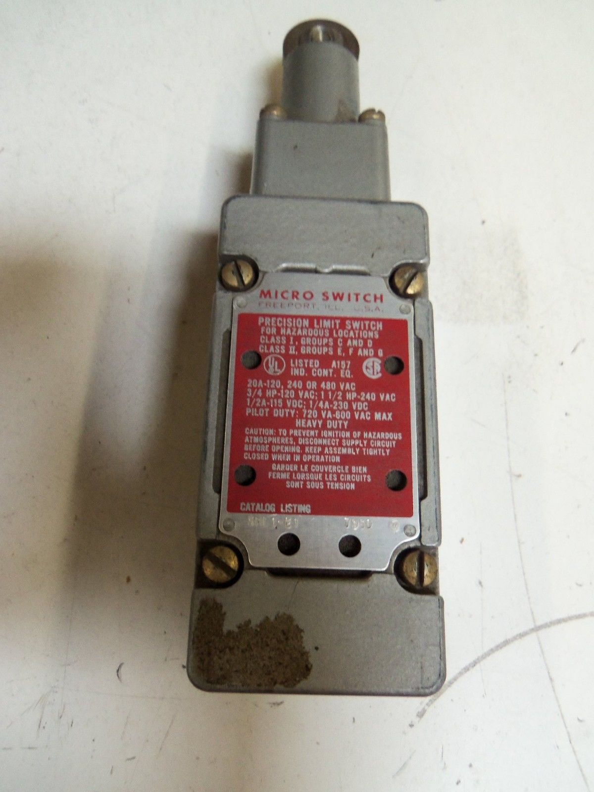MICROSWITCH 5ML1-E1 PRECISION LIMIT SWITCH (GREY) *USED*