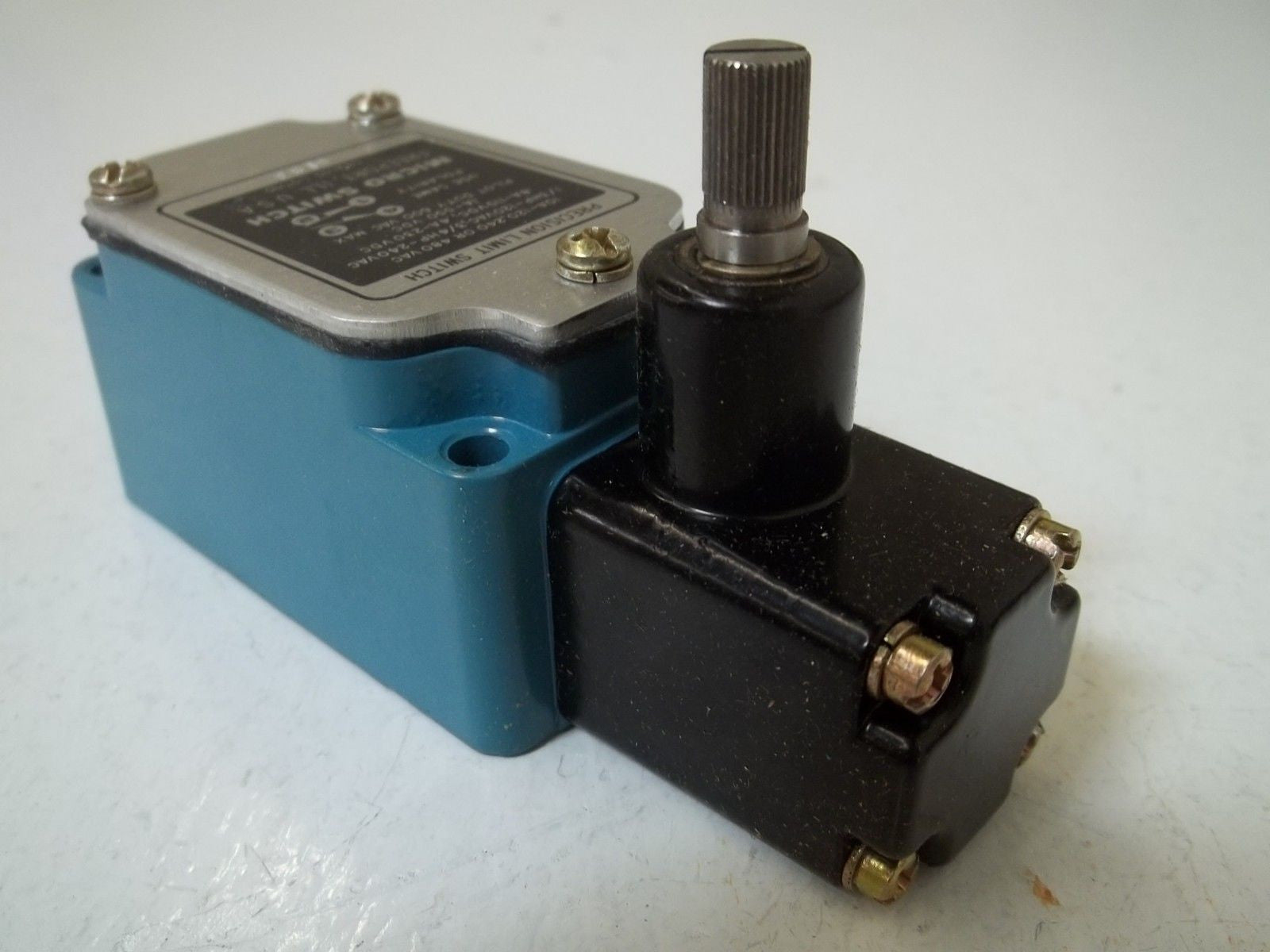 MICROSWITCH 6LS3 LIMIT SWITCH *NEW IN BOX*