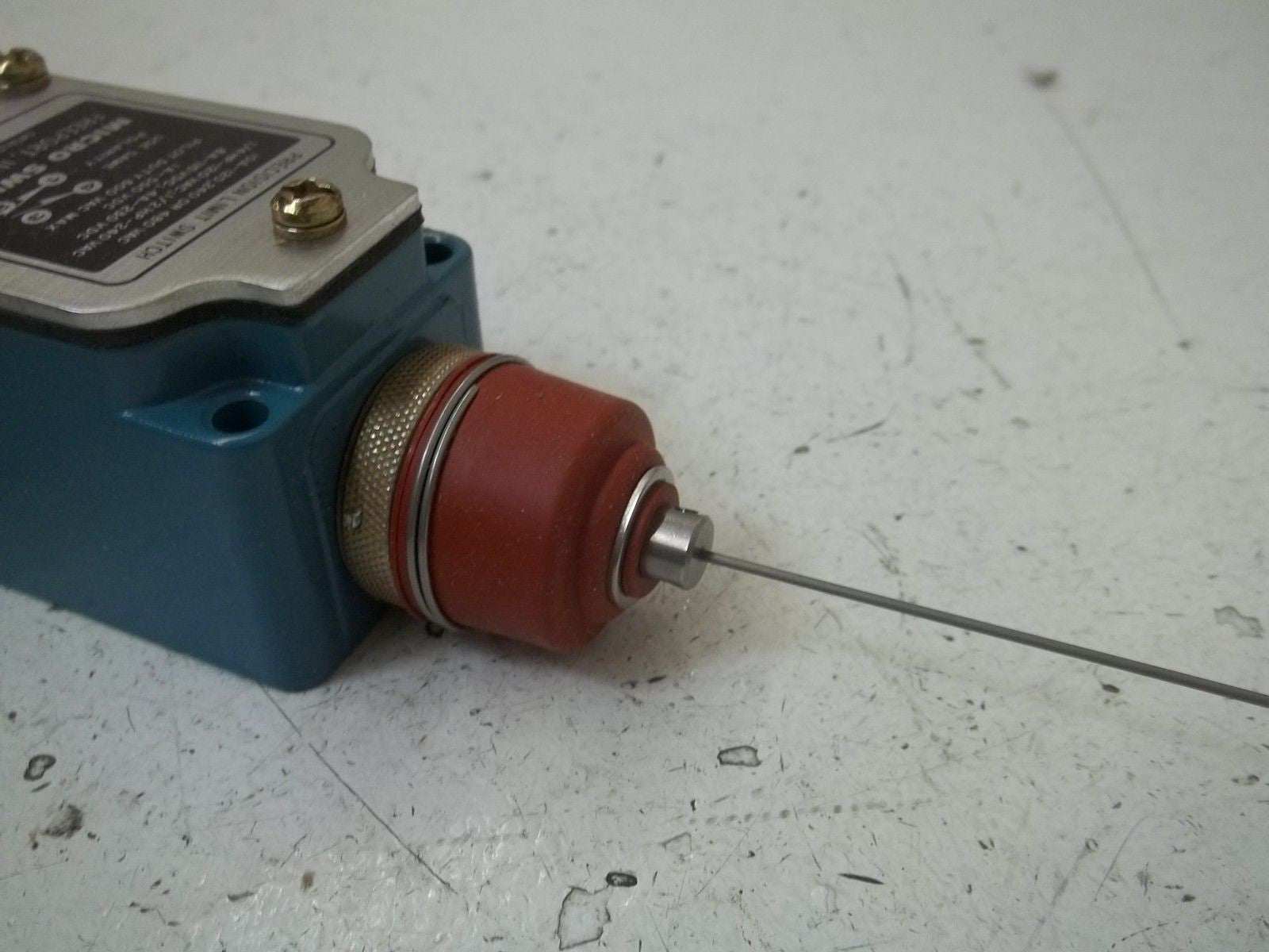 MICROSWITCH 8LS125 LIMIT SWITCH *NEW IN BOX*