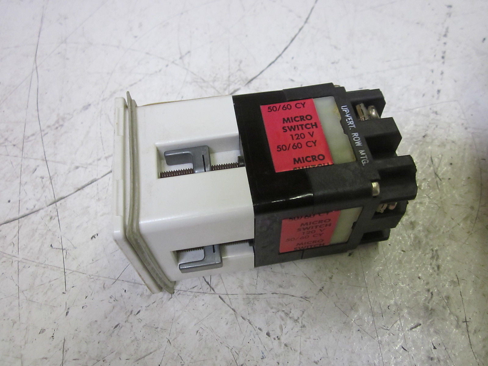 MICROSWITCH 908AAA01 INDICATOR SWITCH 120V *NEW IN BOX*