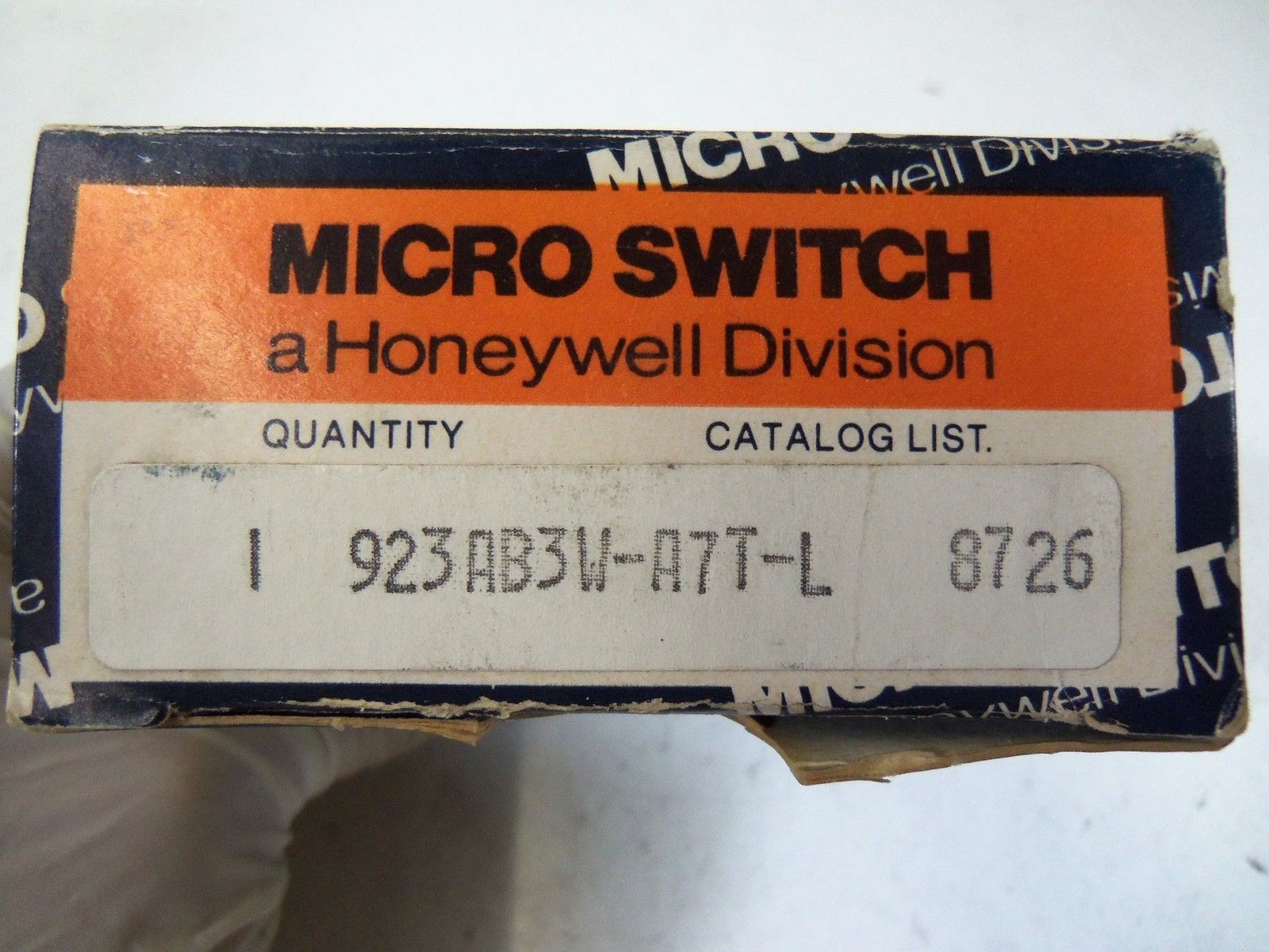MICROSWITCH 923AB3W-A7T-L *NEW IN BOX*