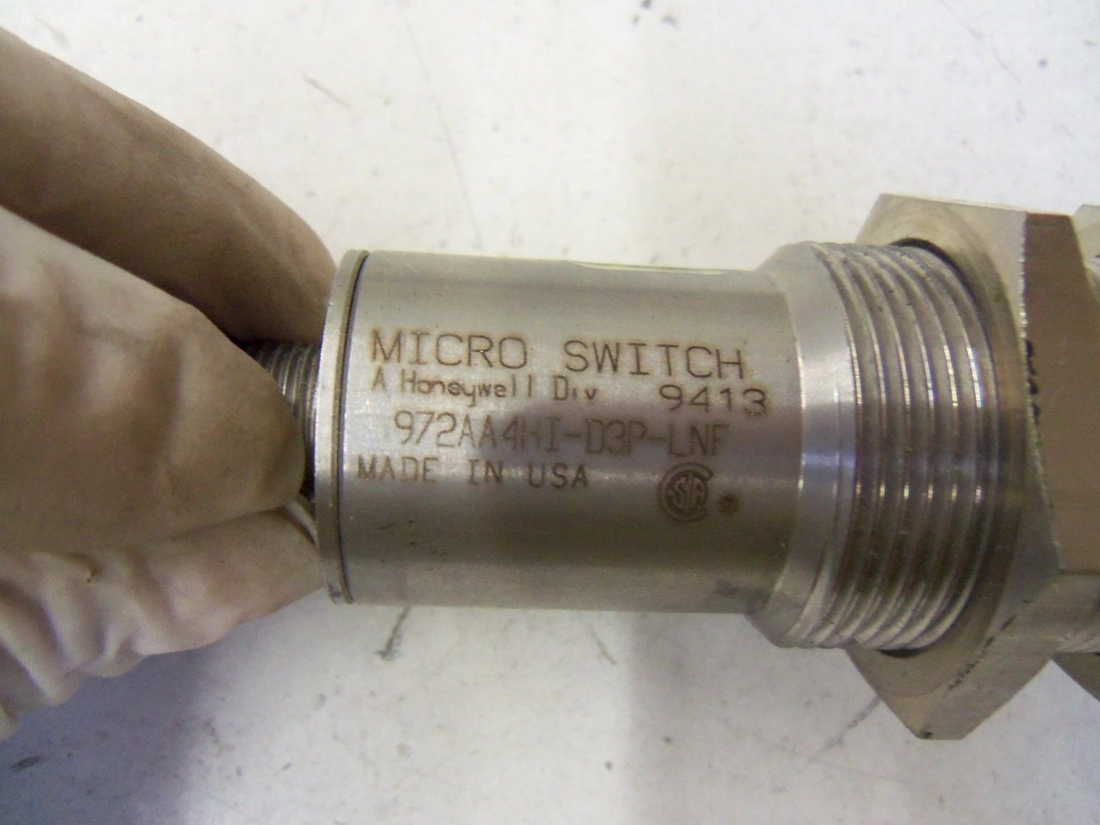 MICRO SWITCH 972AA4HI-D3P-LNF *NEW NO BOX*