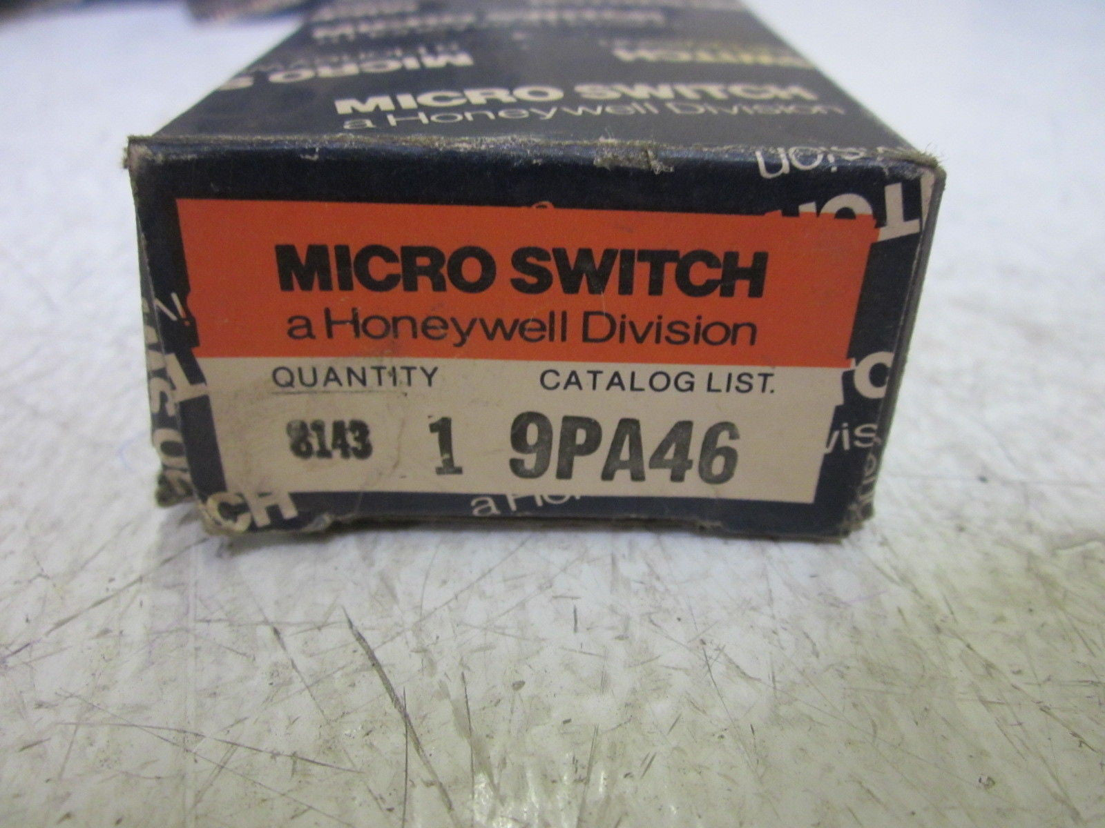 MICROSWITCH 9PA46 LIMIT SWITCH *NEW IN BOX*