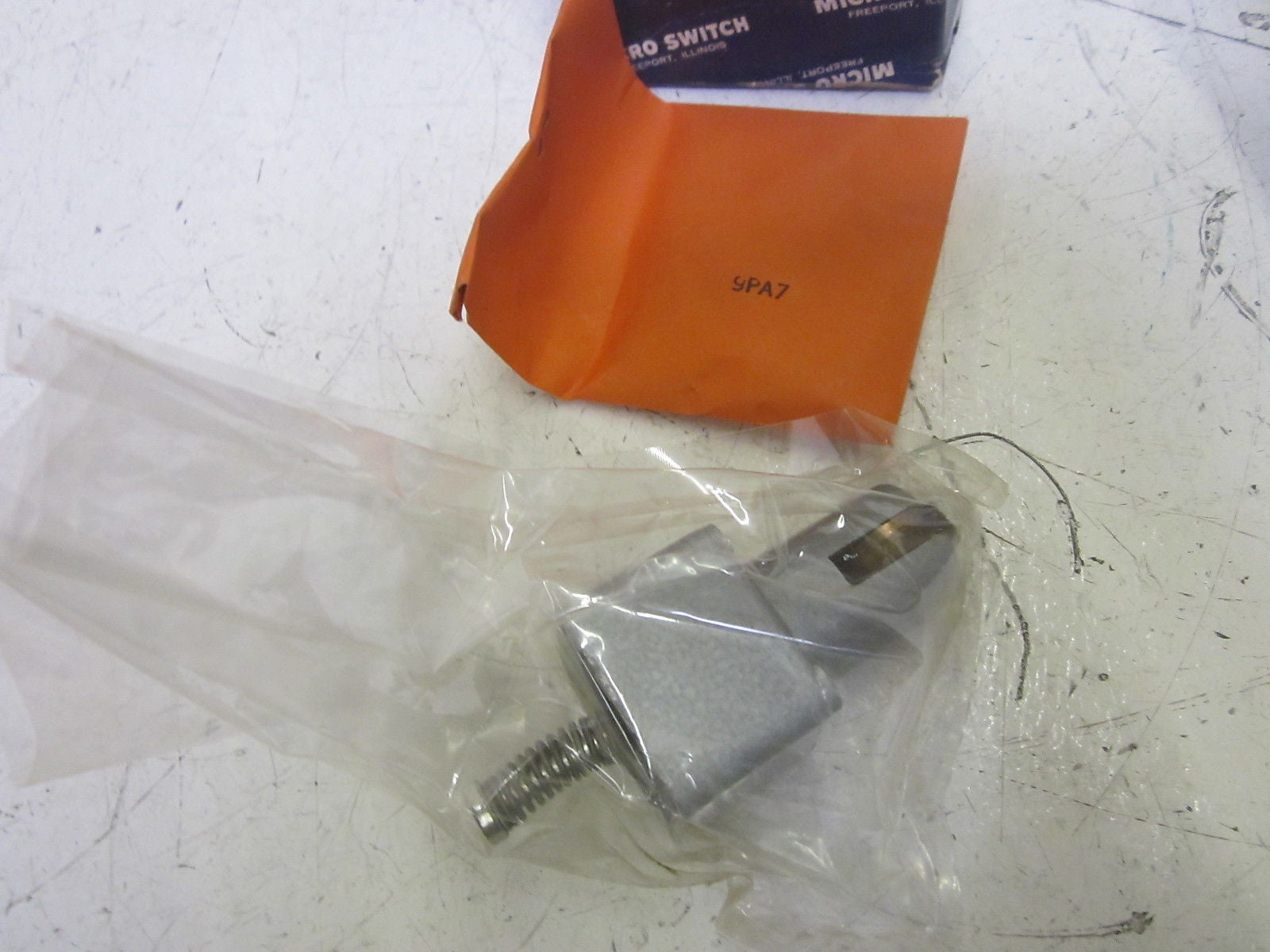 MICROSWITCH 9PA7 LIMIT SWITCH HEAD *NEW IN BOX*