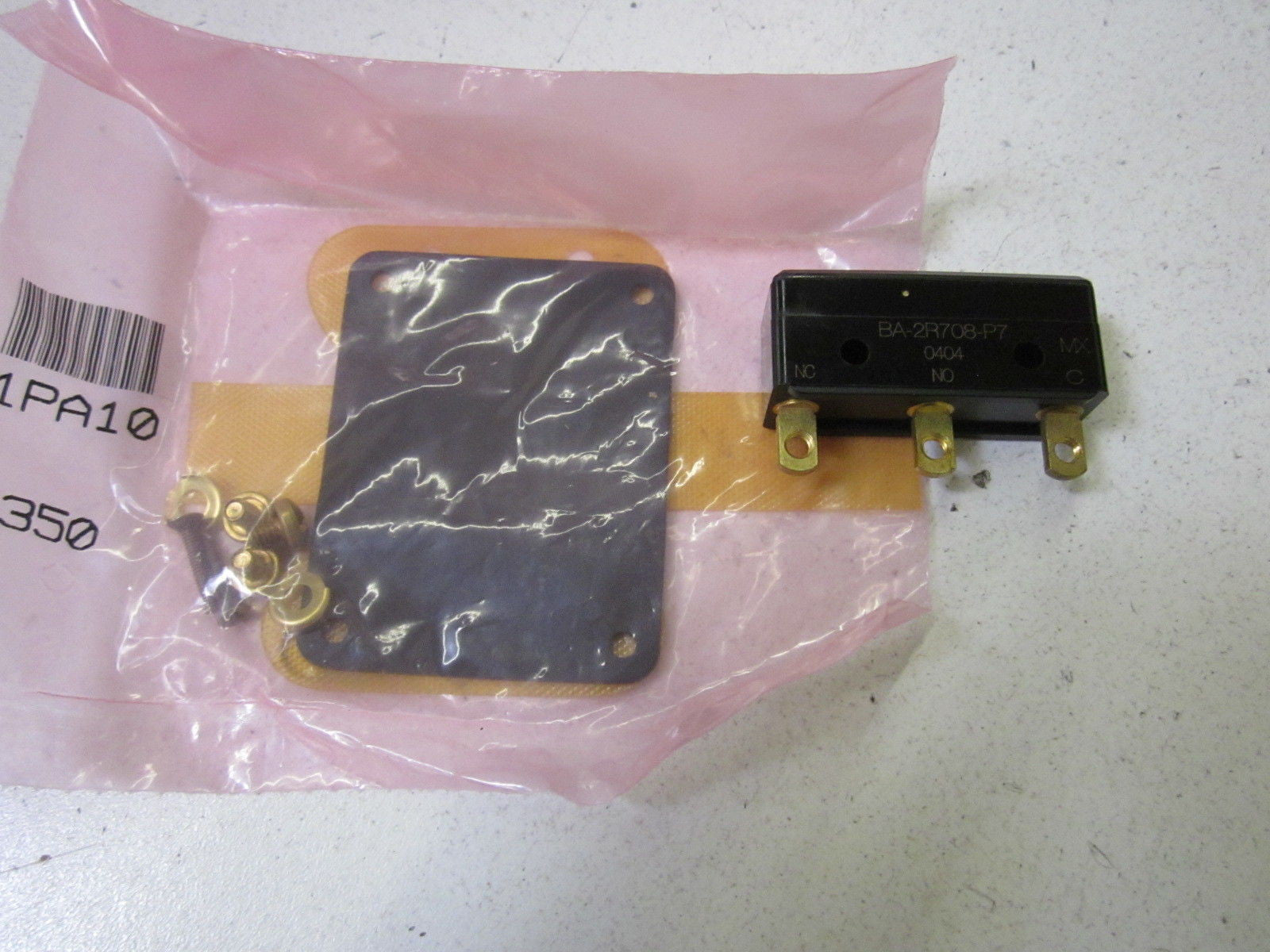 MICRO SWITCH BA-8R708-P7 *NEW NO BOX*