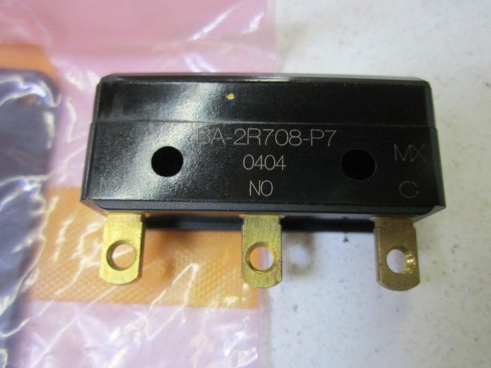 MICRO SWITCH BA-8R708-P7 *NEW NO BOX*