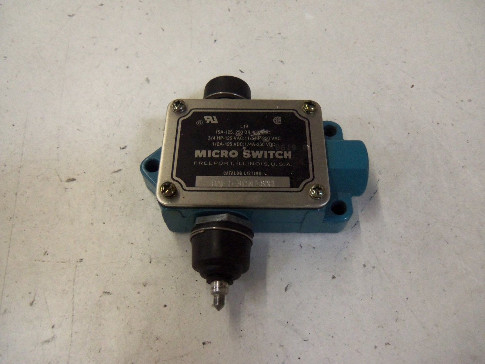 MICRO SWITCH BAF1-3CN18X1 *USED*