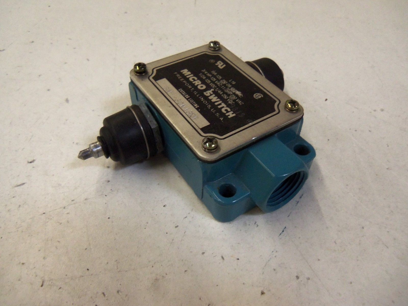 MICRO SWITCH BAF1-3CN18X1 *USED*
