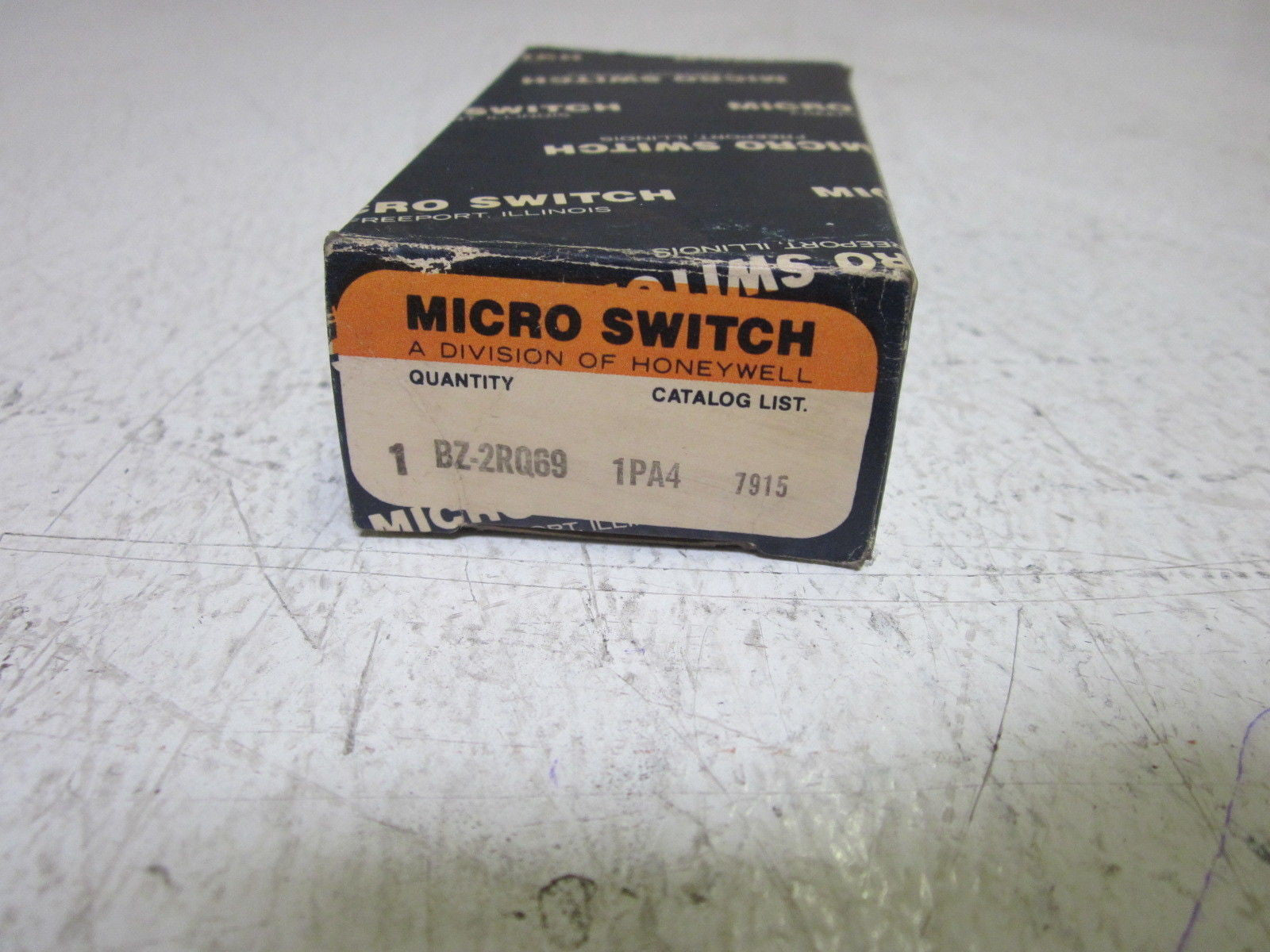 MICROSWITCH BZ-2RQ69 LIMIT SWITCH *NEW IN BOX*