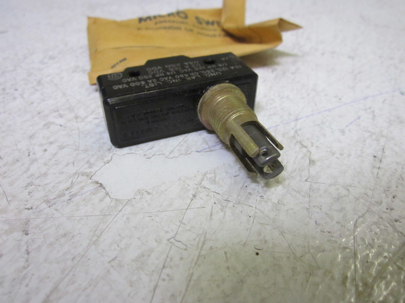 MICROSWITCH BZ-2RQ69 LIMIT SWITCH *NEW IN BOX*