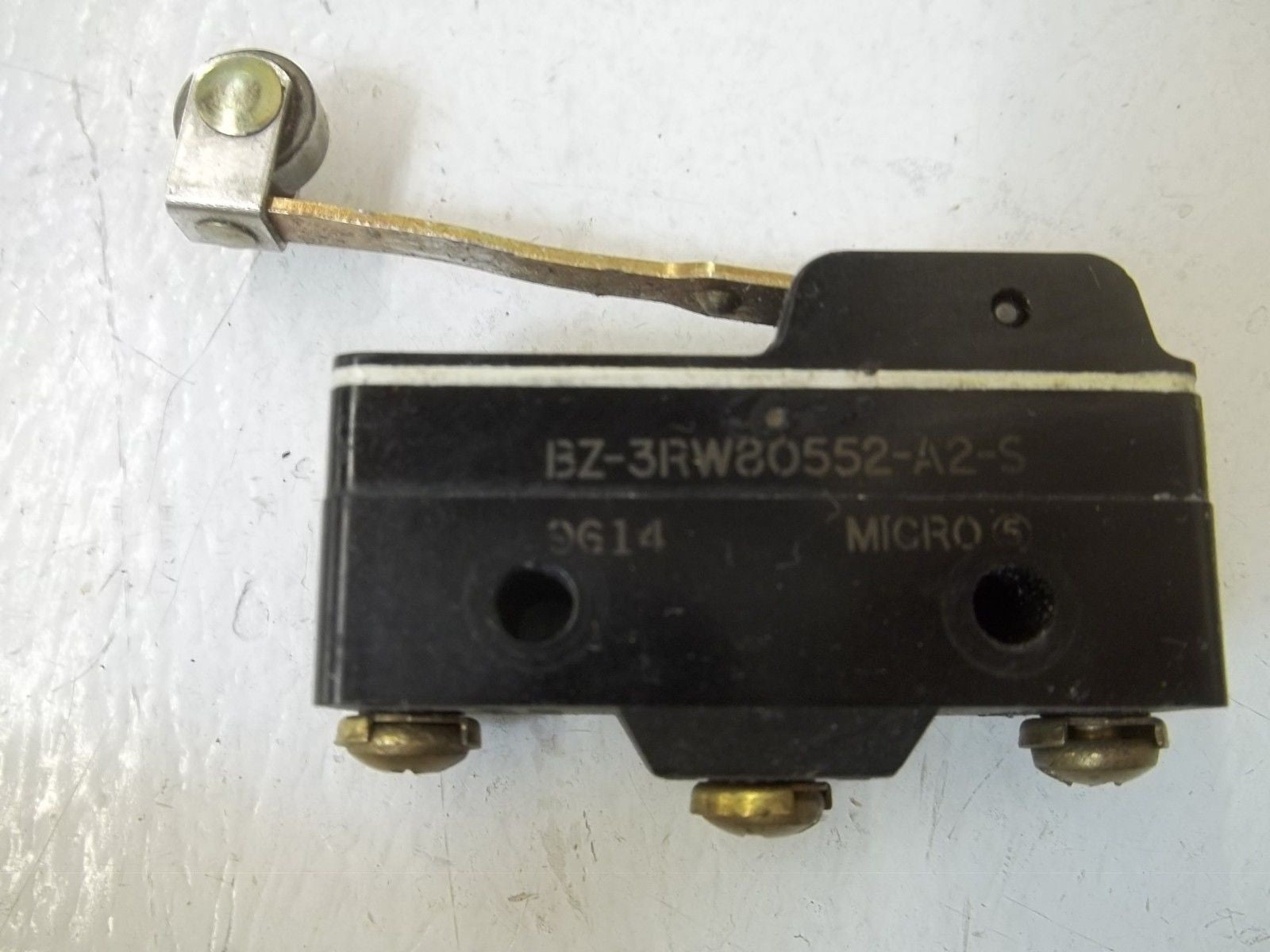 MICROSWITCH BZ-3RW80552-A2-S LIMIT SWITCH *USED*