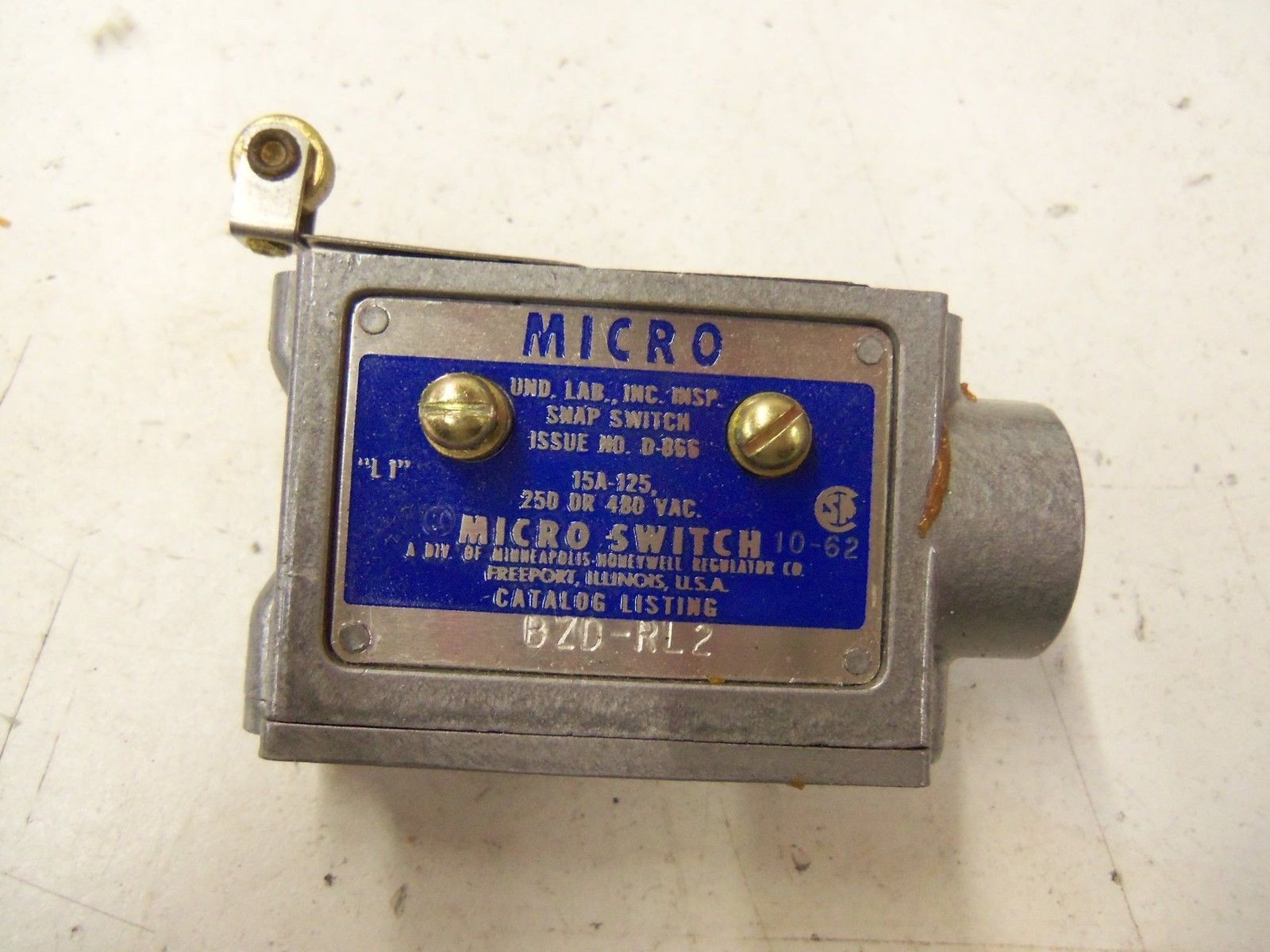 MICRO SWITCH BZD-RL2 *NEW IN BOX*
