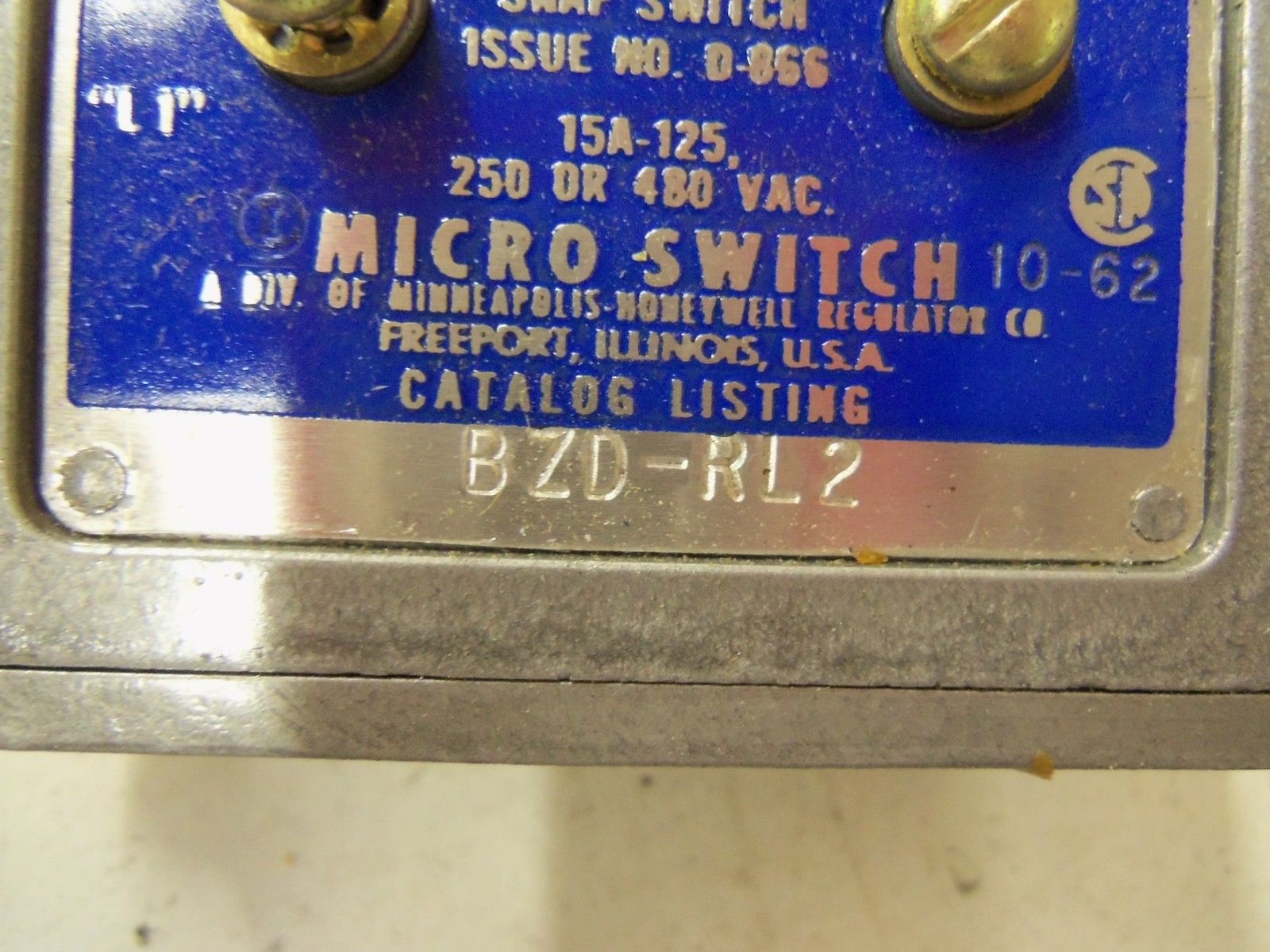 MICRO SWITCH BZD-RL2 *NEW IN BOX*
