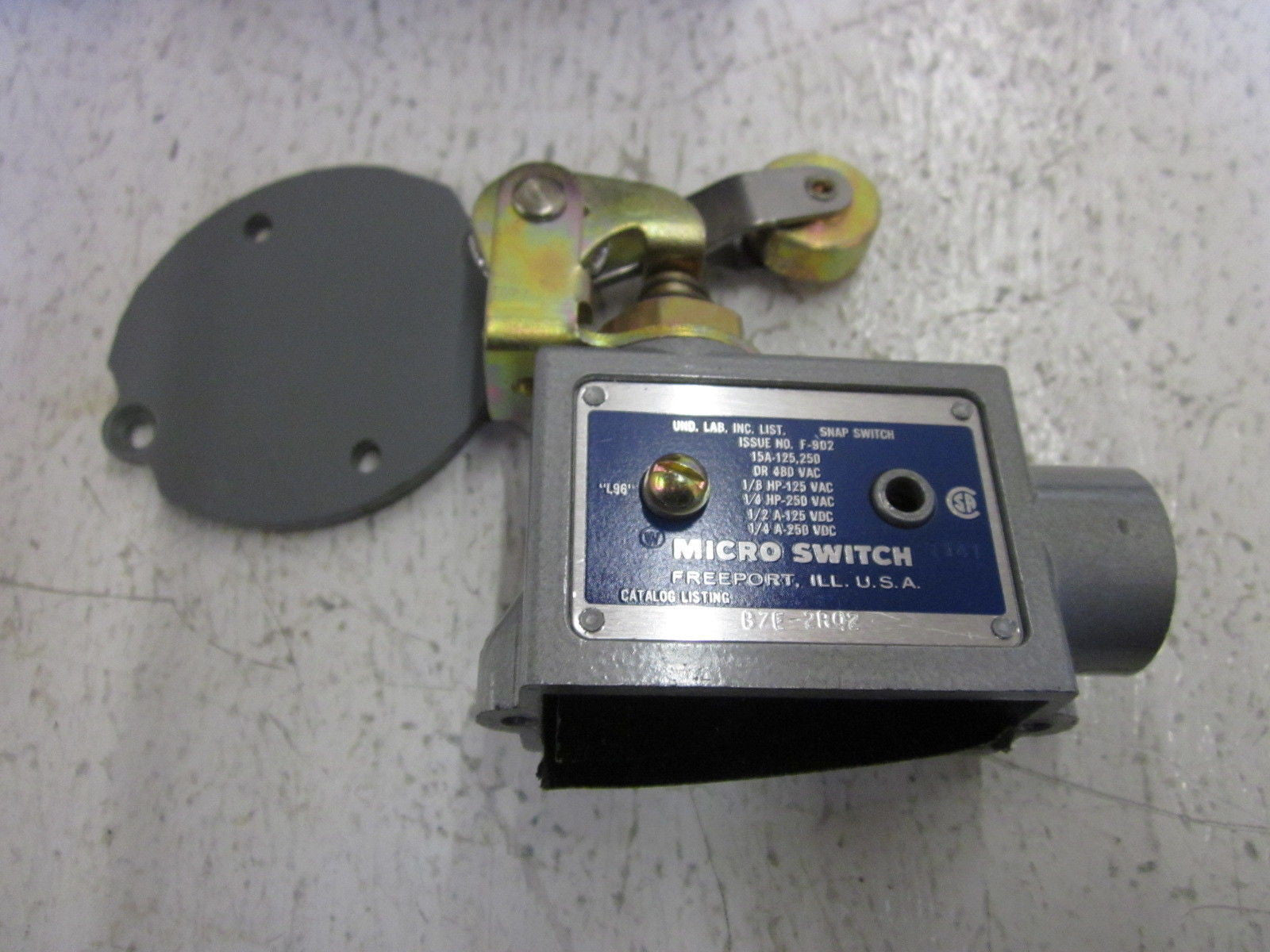 MICRO SWITCH BZE-2RQ2 *NEW IN BOX*