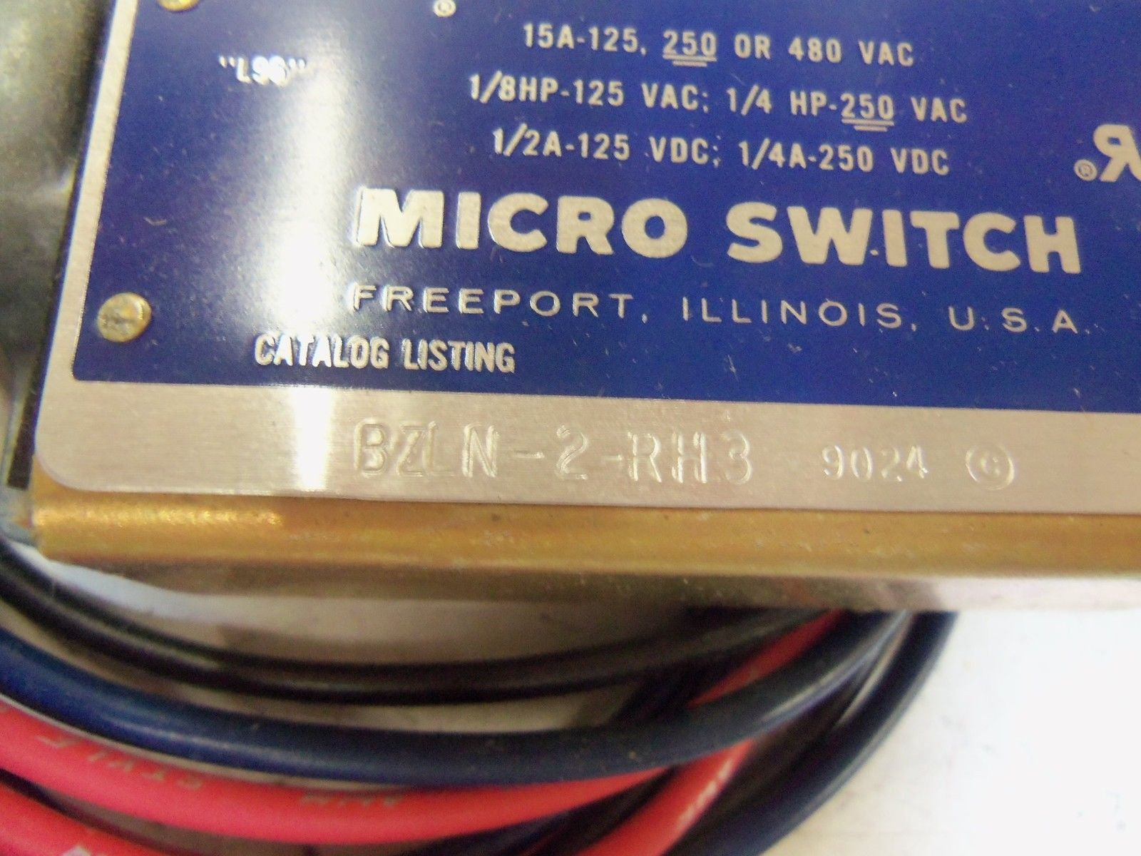 MICROSWITCH BZLN-2-RH3 LIMIT SWITCH *NEW IN BOX*