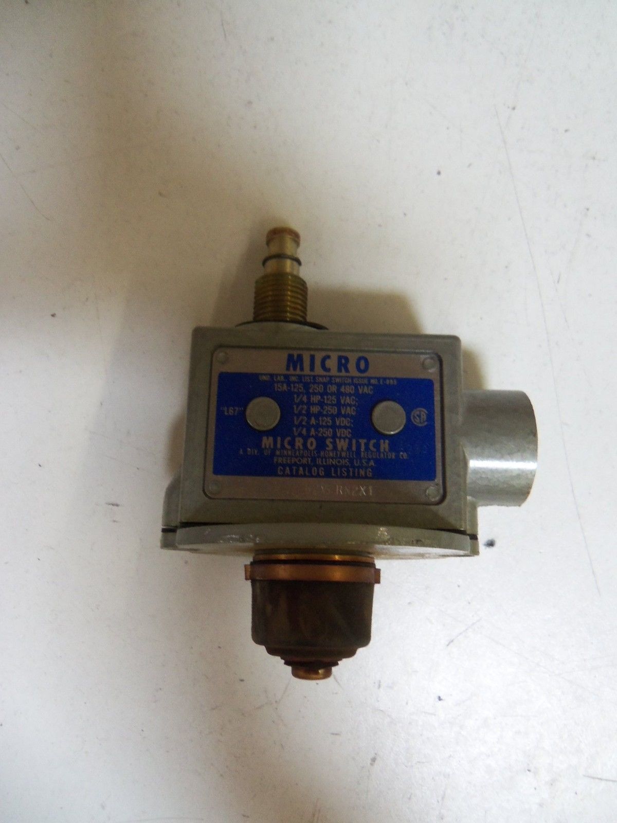 MICROSWITCH BZV-RN2X1 *USED*