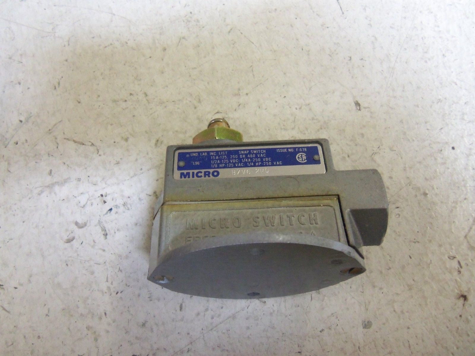 MICROSWITCH BZV6-2RQ SNAP ACTION LIMIT SWITCH *NEW IN BOX*