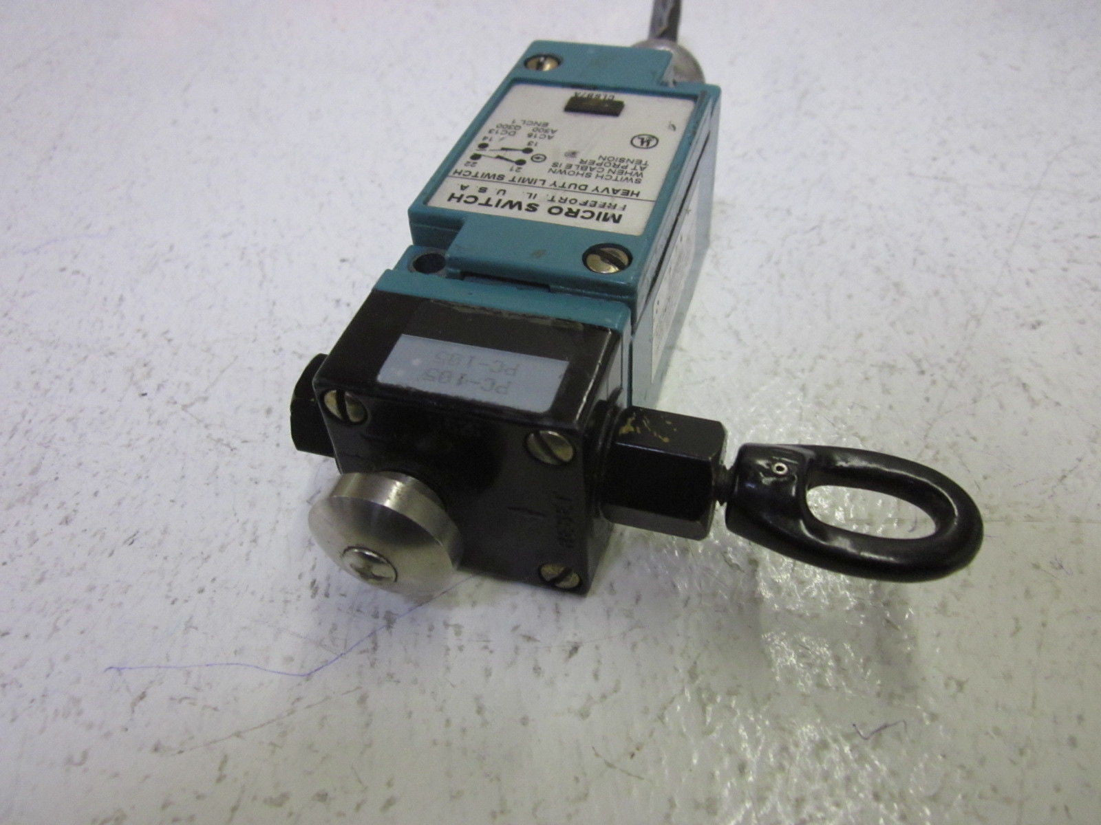 MICROSWITCH CLSB7A HEAVY DUTY LIMIT SWITCH *USED*