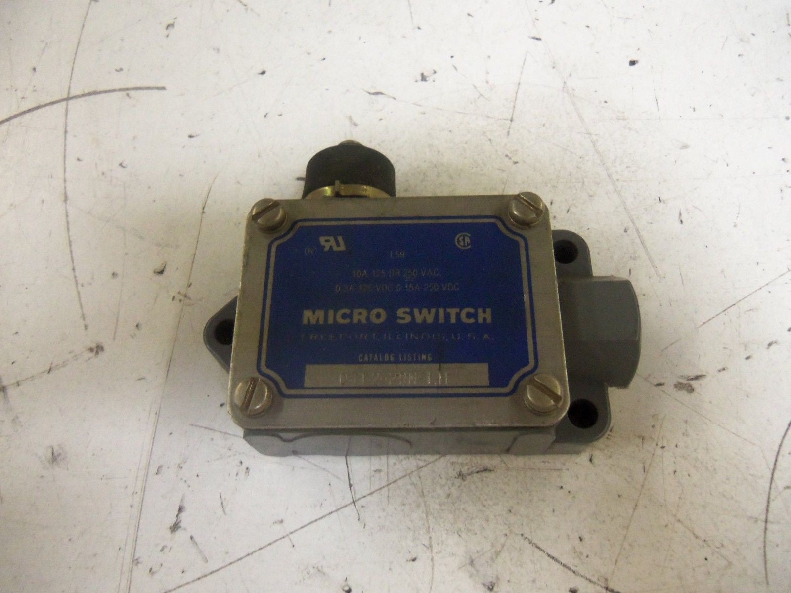 MICROSWITCH DTF2-2RN-LH *USED*