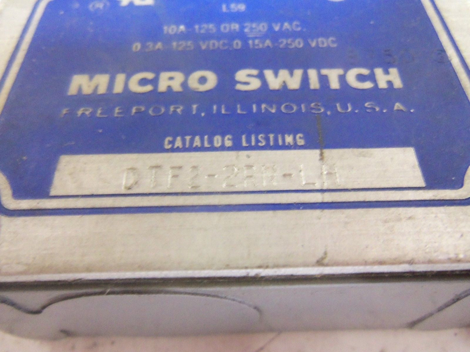 MICROSWITCH DTF2-2RN-LH *USED*
