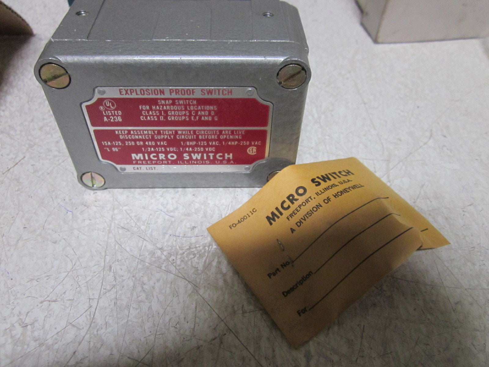 MICROSWITCH EX-AR30 EXPLOSION PROOF SWITCH (GREY) *NEW IN BOX*