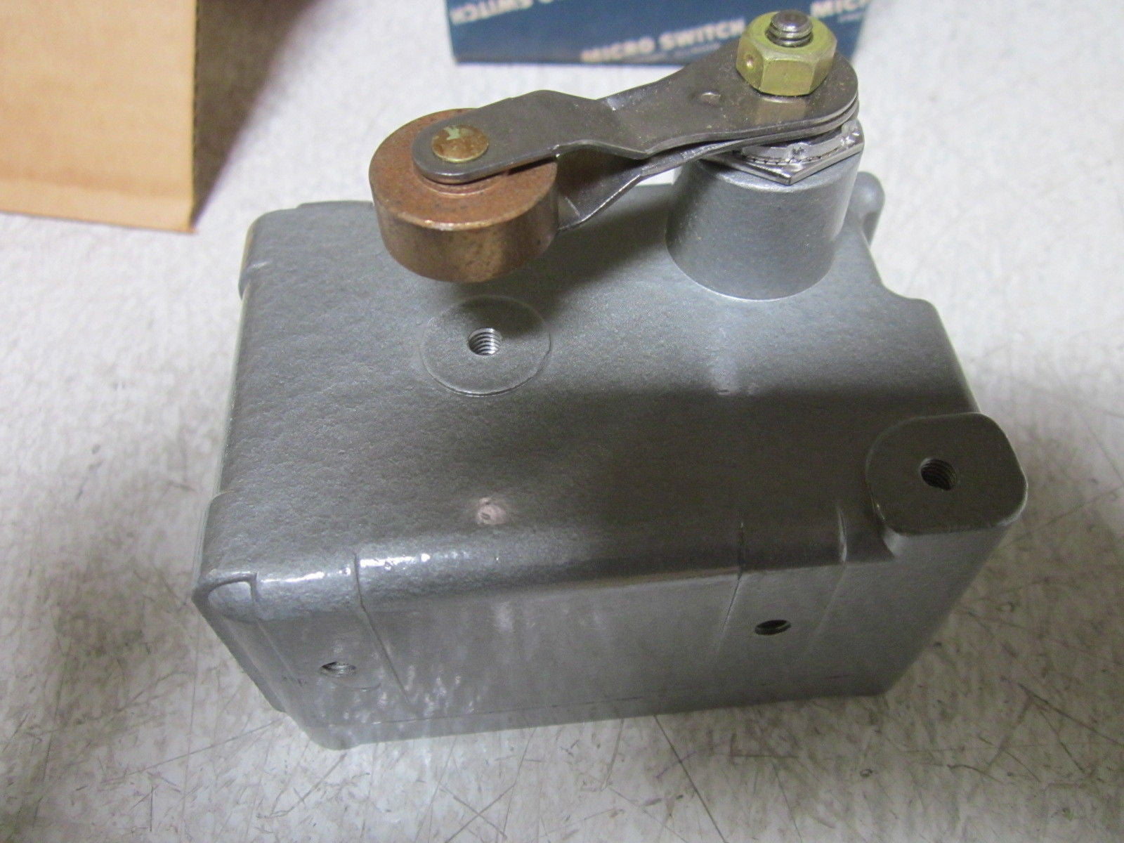 MICROSWITCH EX-AR30 EXPLOSION PROOF SWITCH (GREY) *NEW IN BOX*