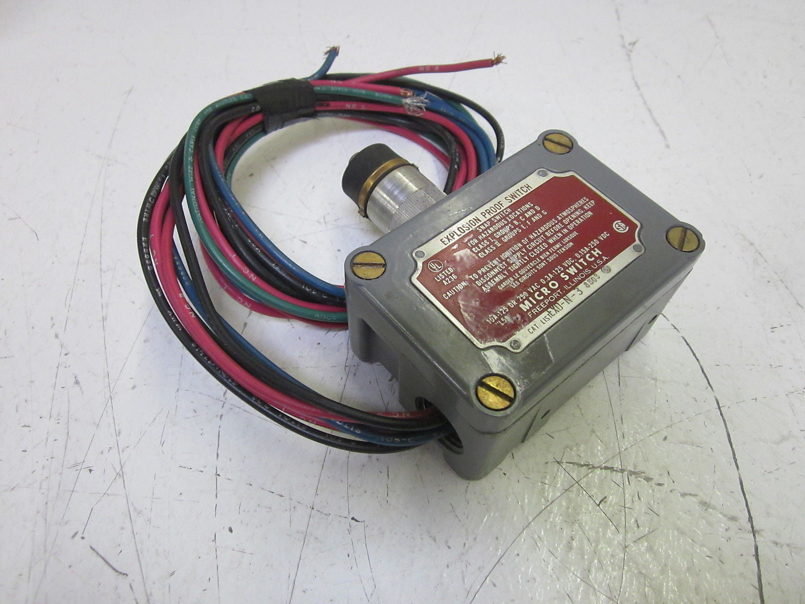 MICRO SWITCH EXD-N-3 EXPLOSION PROOF SWITCH 250VAC *USED*