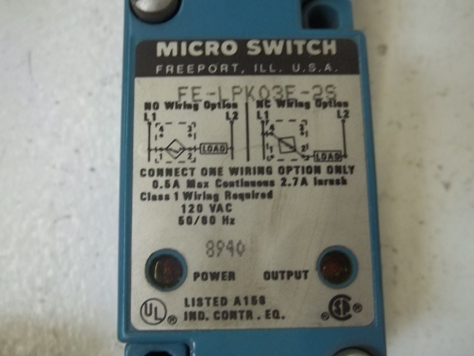 MICRO SWITCH FE-LPK03E-2S PHOTOELECTRIC SENSOR *USED*