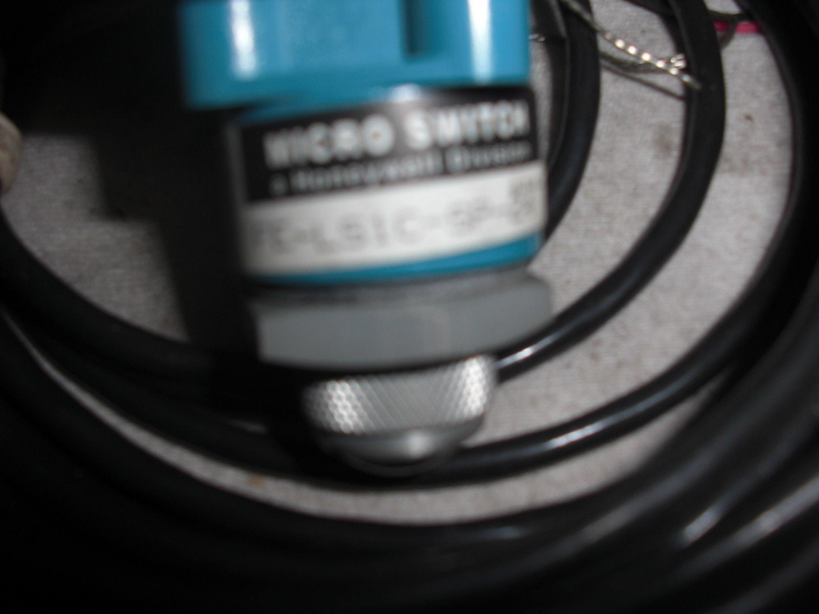 MICROSWITCH FE-LS1C-SP-24 *USED*
