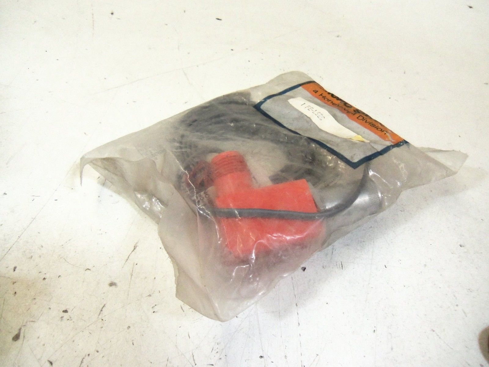 MICROSWITCH FE-LS2C *NEW IN FACTORY BAG*