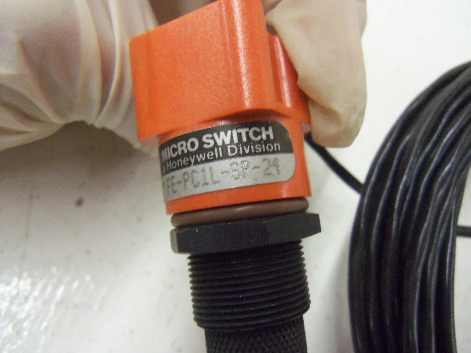 MICROSWITCH  FE-PC1L-SP-24  *USED*