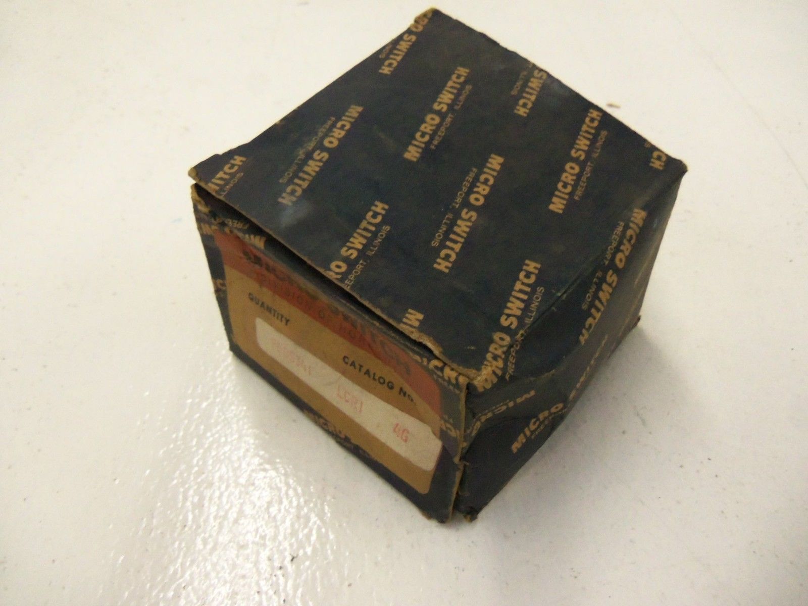 MICROSWITCH LCR1 *NEW IN BOX*