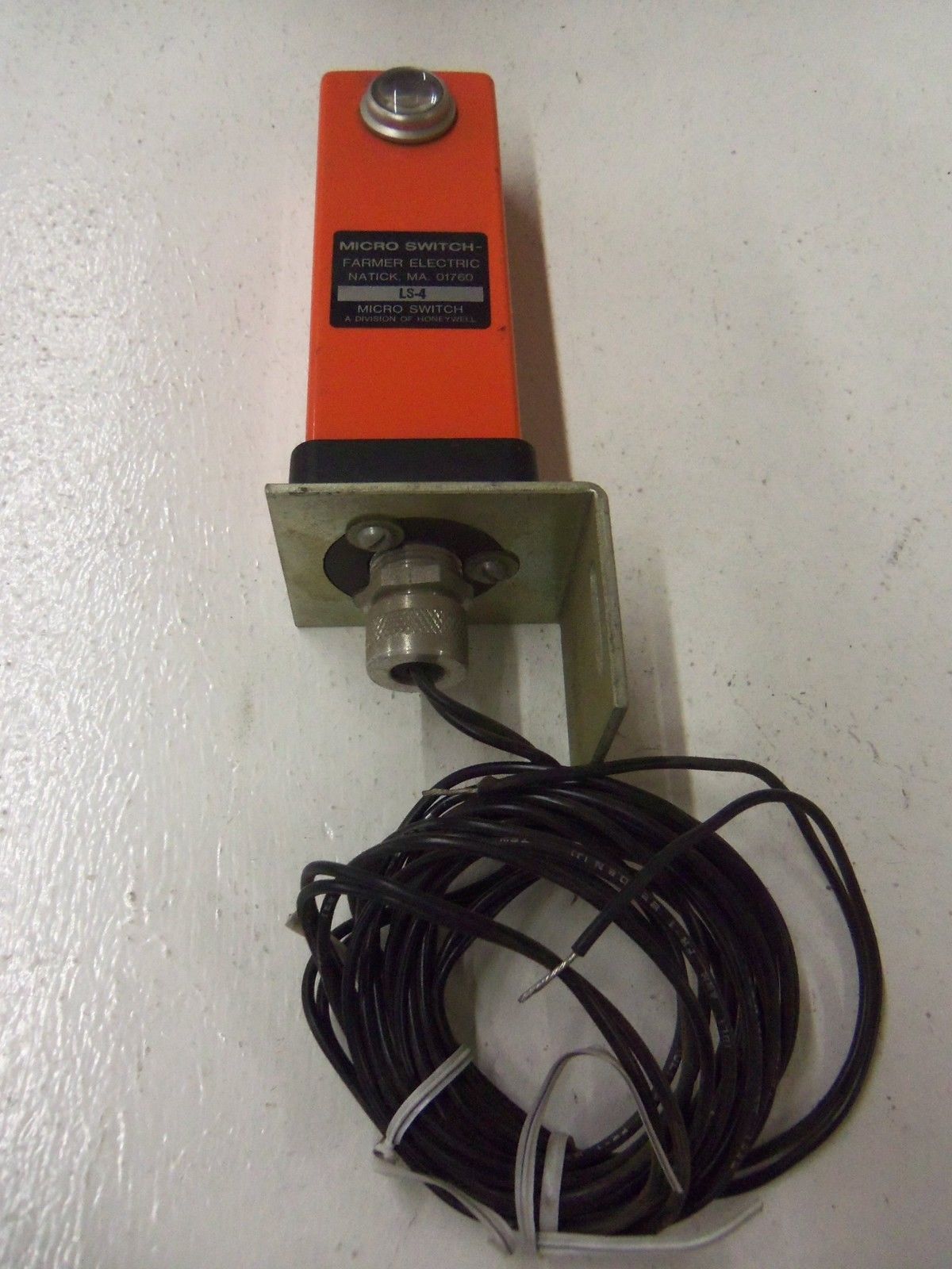 MICRO SWITCH LS-4 *USED*