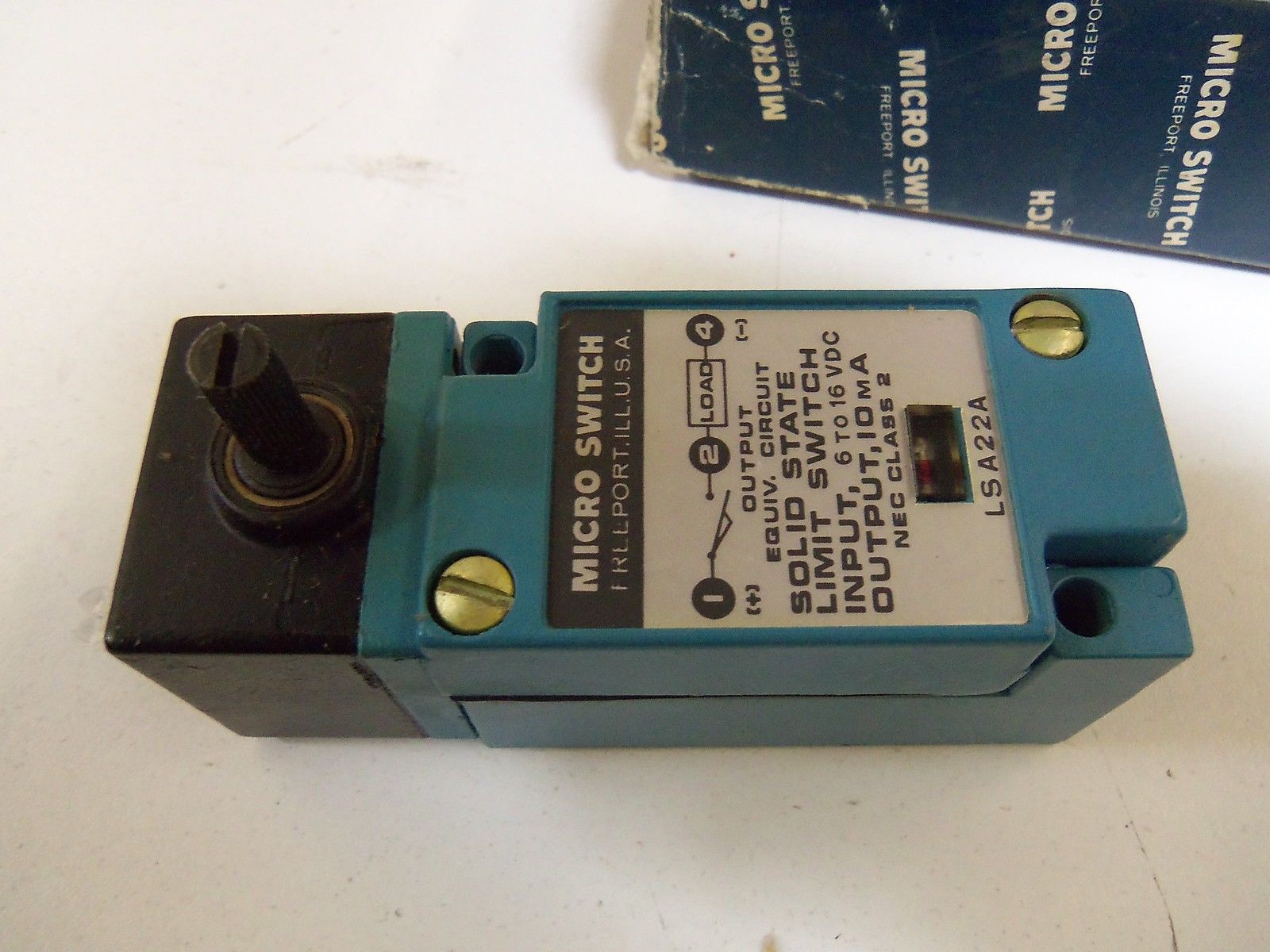 MICRO SWITCH LSA22A *NEW IN BOX*